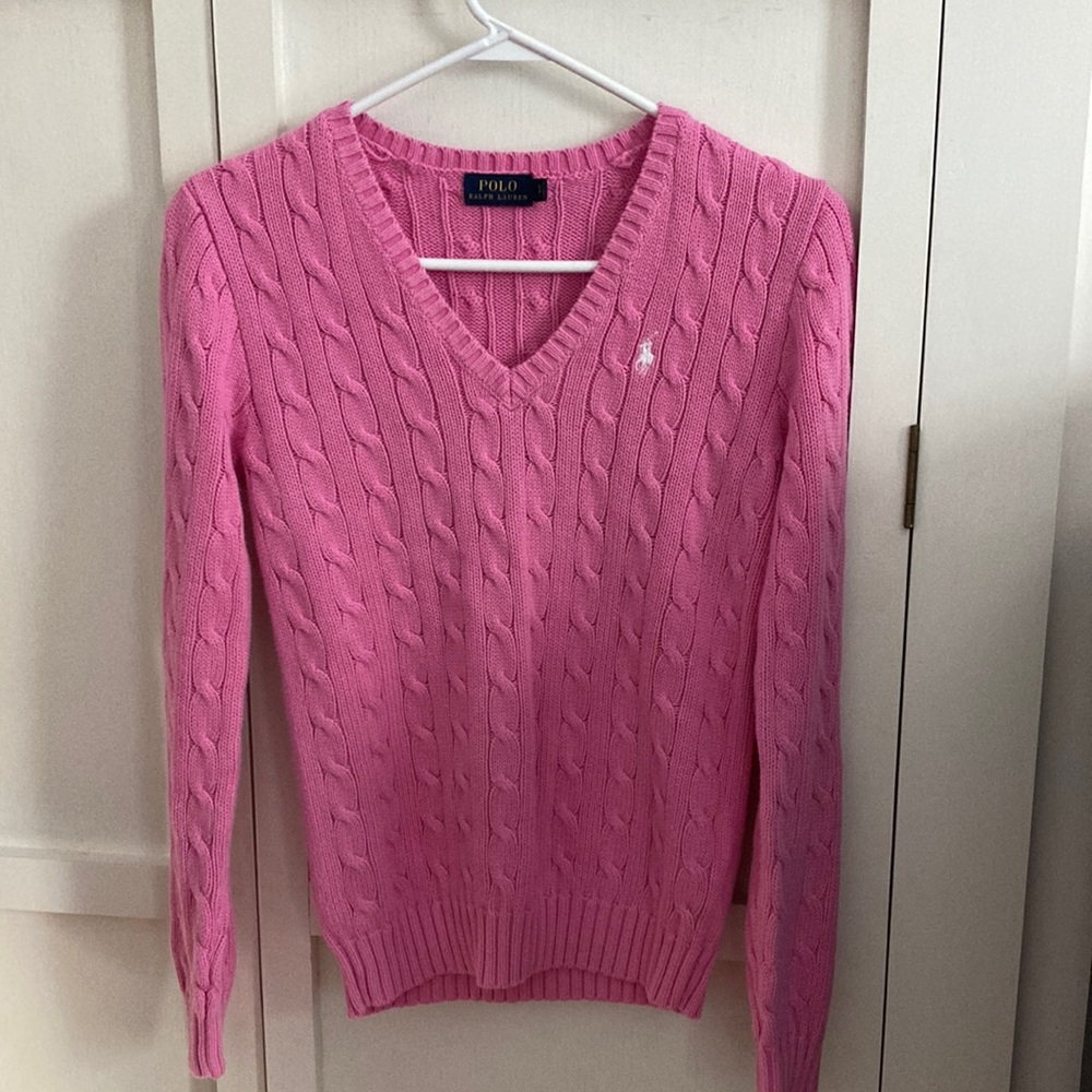 Pink long sleeve polo pullover good condition!